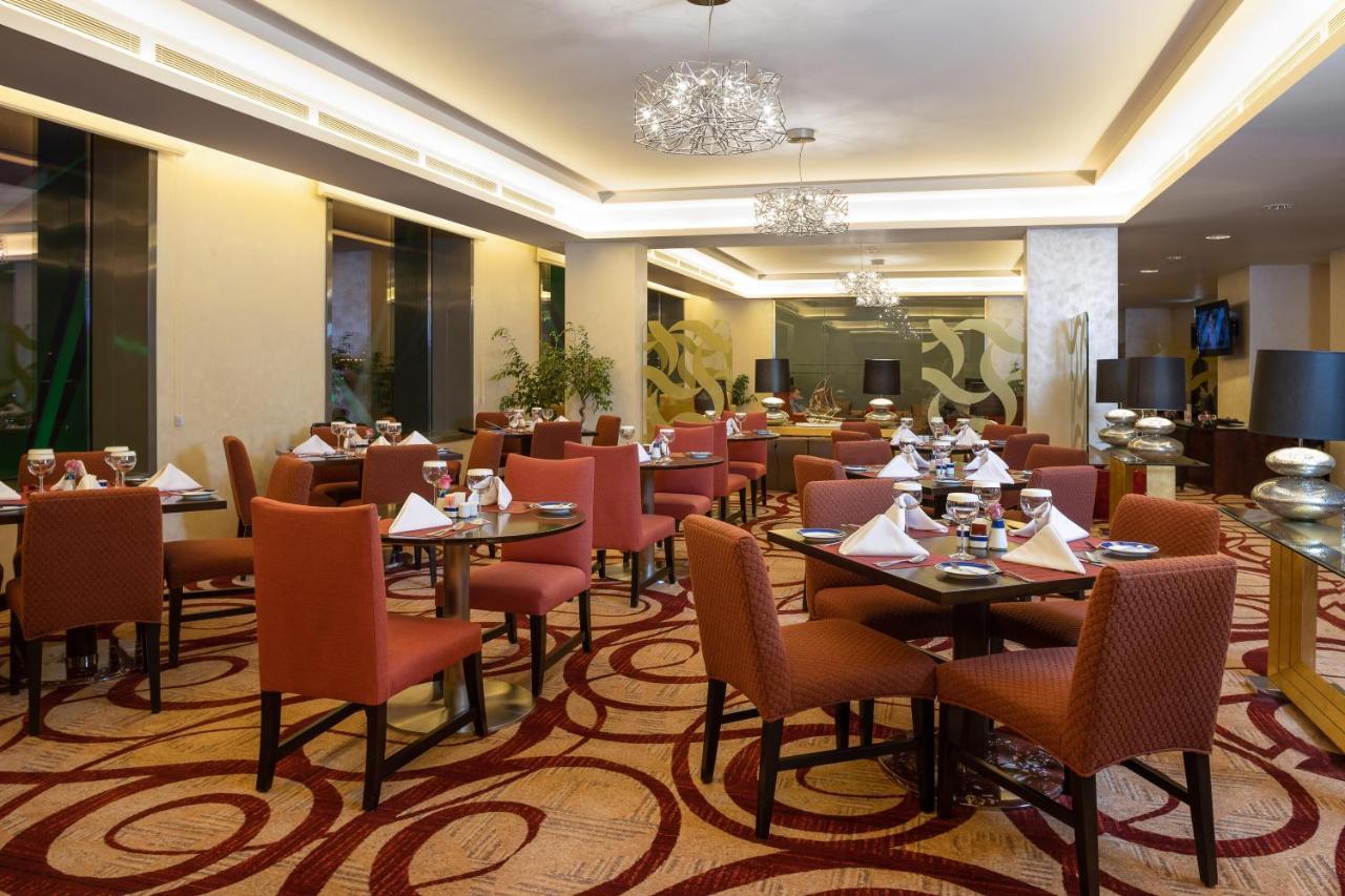 Crowne Plaza Riyadh - Rdc Hotel & Convention, An Ihg Hotel Habitación foto